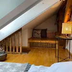 Atifa Apartment
